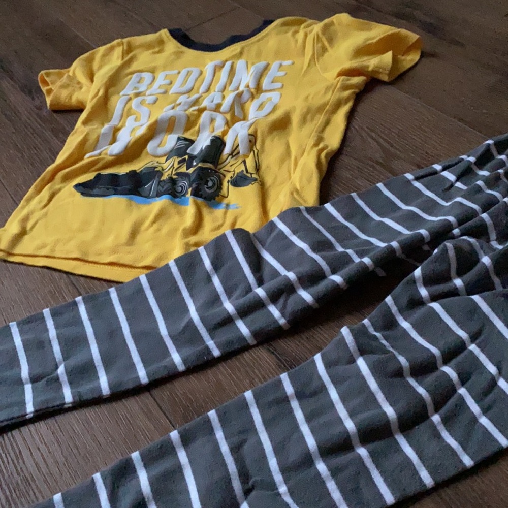 Bed time is hard work PJs - Picture 3 of 4